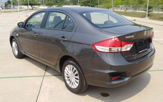 A SUZUKI CIAZ BK